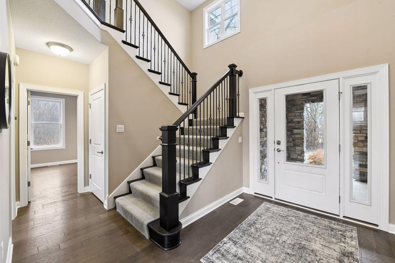 16571 Reeder Rg, Eden Prairie, MN 55347
