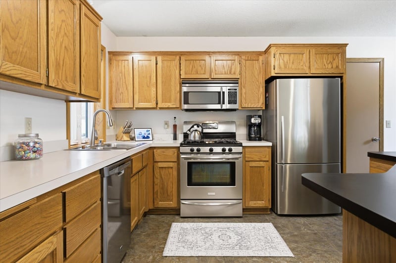 3438 Silver Ln NE, Saint Anthony, MN 55421