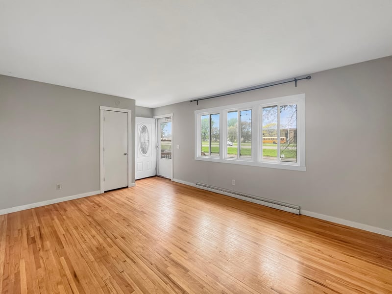 7385 University Ave NE, Fridley, MN 55432