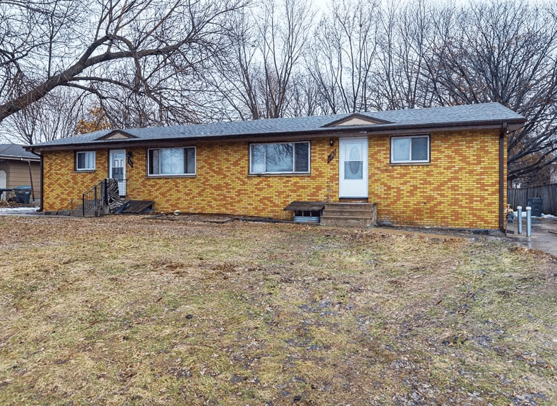 7385 University Ave NE, Fridley, MN 55432
