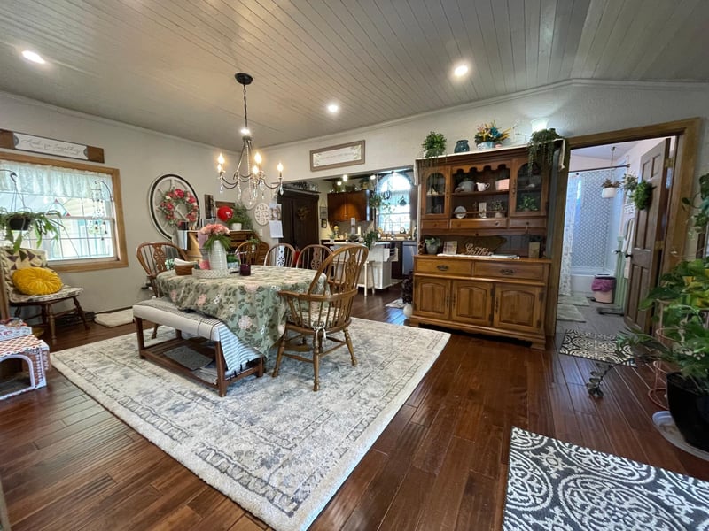 105 3rd Ave NE, Grand Meadow, MN 55936