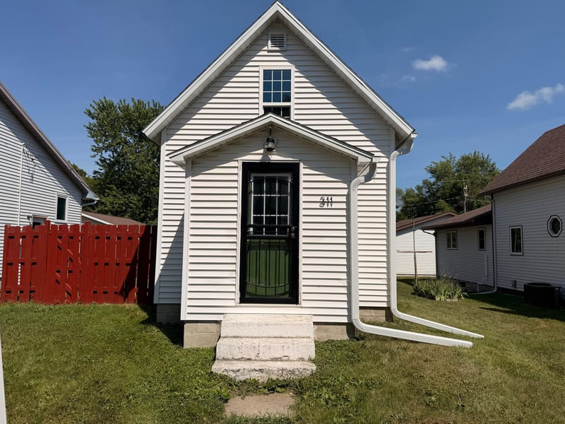 311 Washington Ave, Hanska, MN 56041