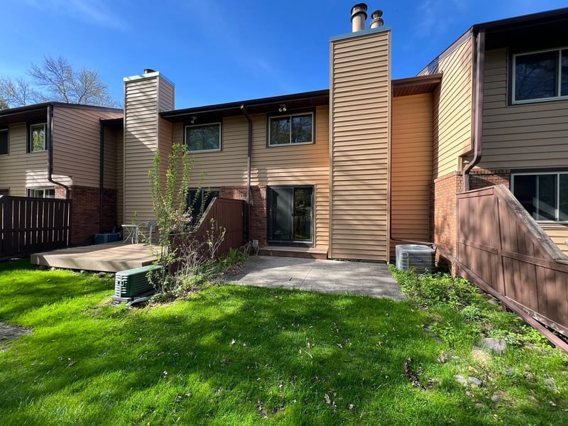 4801 Spring Cir, Minnetonka, MN 55345