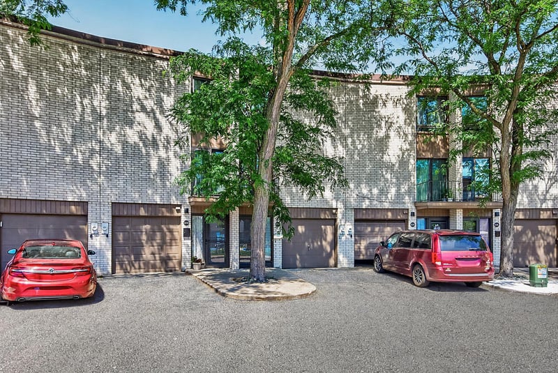 123 Mcknight Rd N #J, Saint Paul, MN 55119