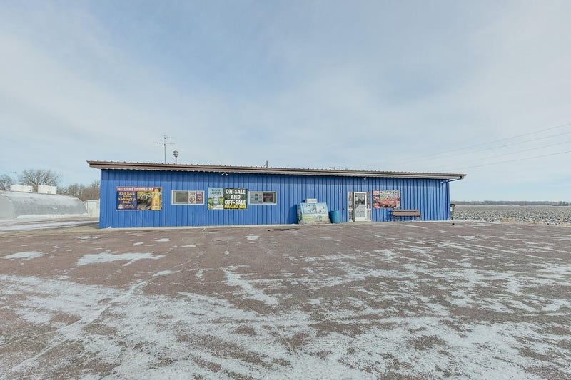 100 Jackson St, Okabena, MN 56161