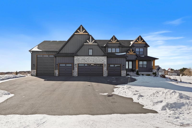 2746 154th Ln NE, Ham Lake, MN 55304