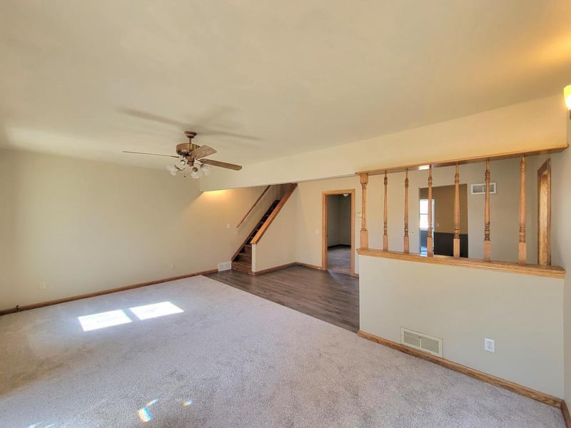 204 W 5th Ave, Lakefield, MN 56150