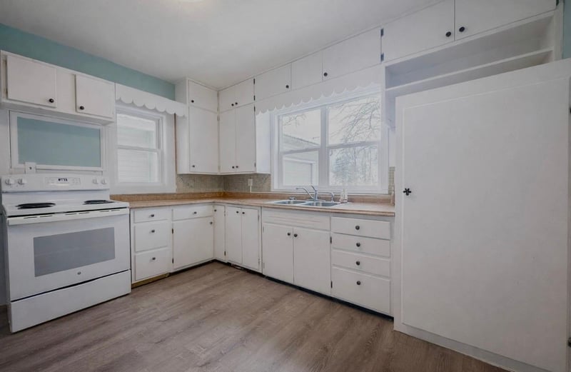 312 3rd Ave SE, Clearbrook, MN 56634