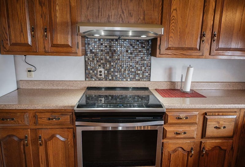 525 N Hood St, Blue Earth, MN 56013
