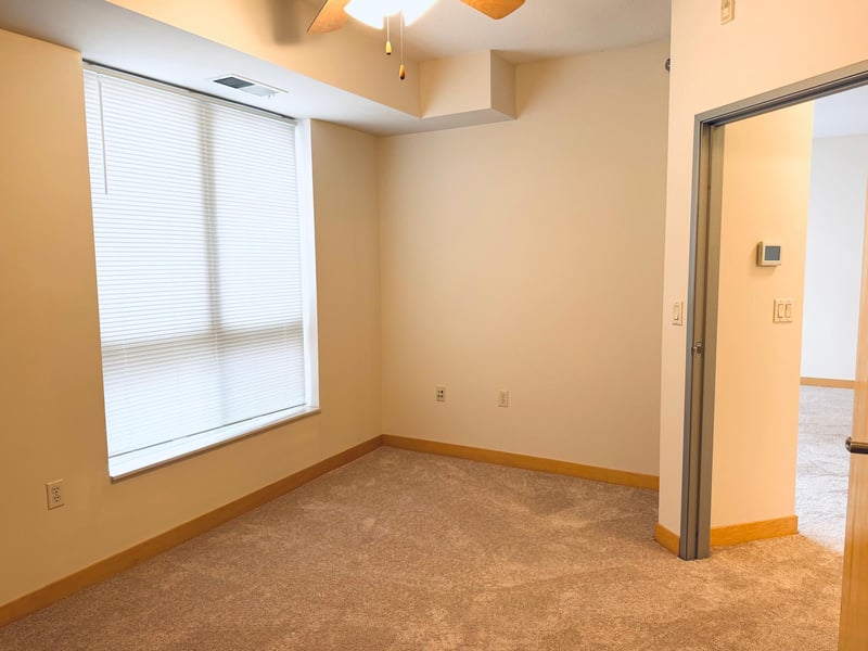 2600 University Ave SE #106, Minneapolis, MN 55414