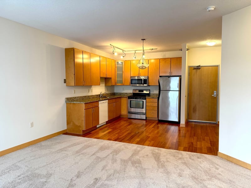 2600 University Ave SE #106, Minneapolis, MN 55414