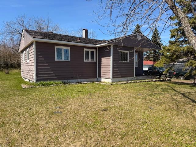 122 Banks Blvd, Silver Bay, MN 55614