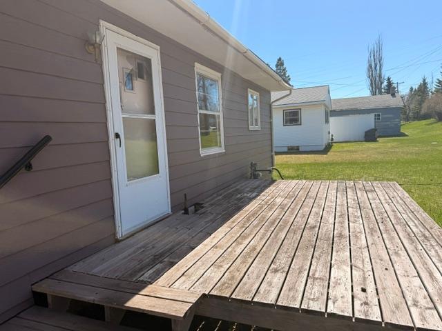 122 Banks Blvd, Silver Bay, MN 55614