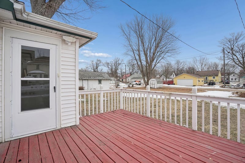 451 2nd St E, Hector, MN 55342