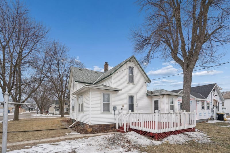 451 2nd St E, Hector, MN 55342