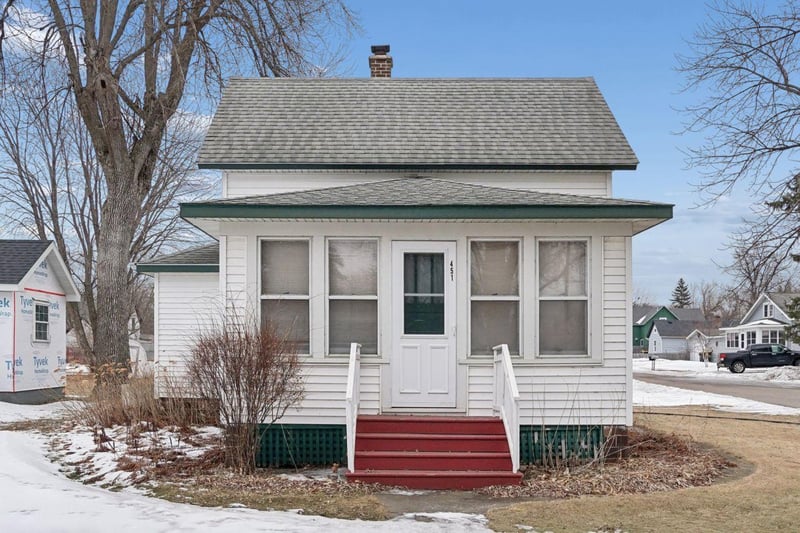 451 2nd St E, Hector, MN 55342