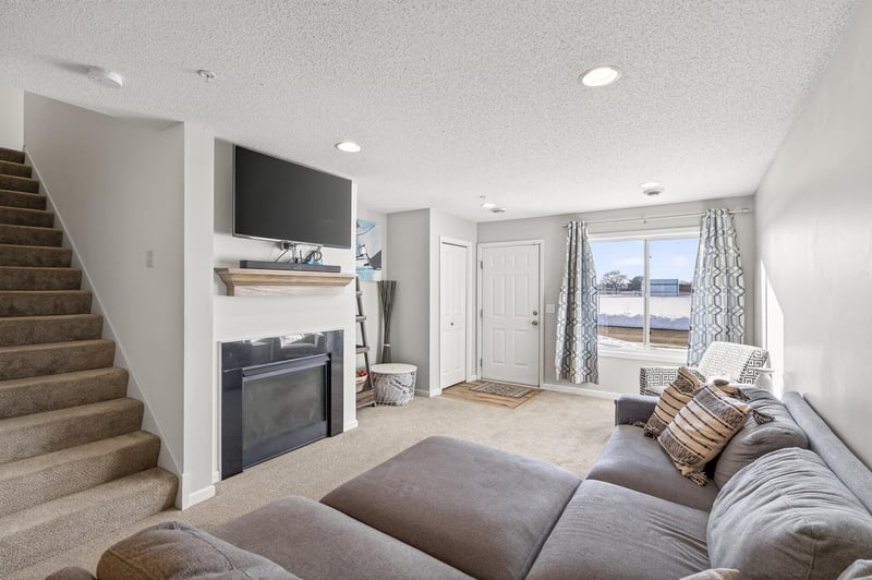3854 232nd Ave NW #109, Saint Francis, MN 55070