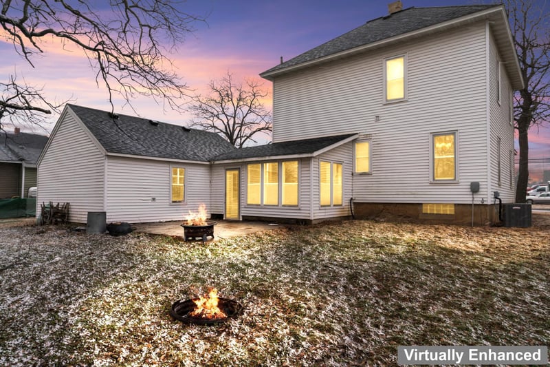 106 2nd St NW, Dodge Center, MN 55927
