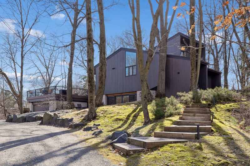 12 S Long Lake Trl, North Oaks, MN 55127