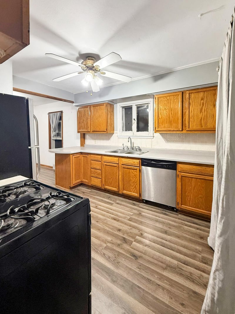 2003 Cottage Ave E, Saint Paul, MN 55119