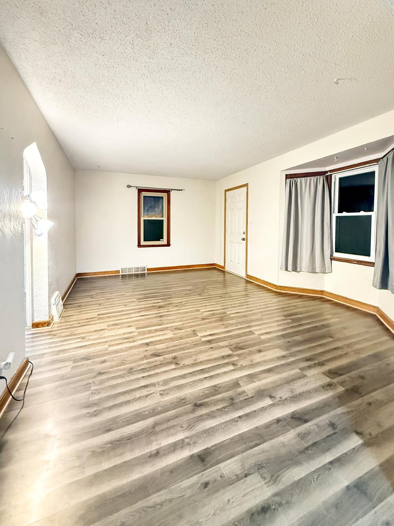 2003 Cottage Ave E, Saint Paul, MN 55119