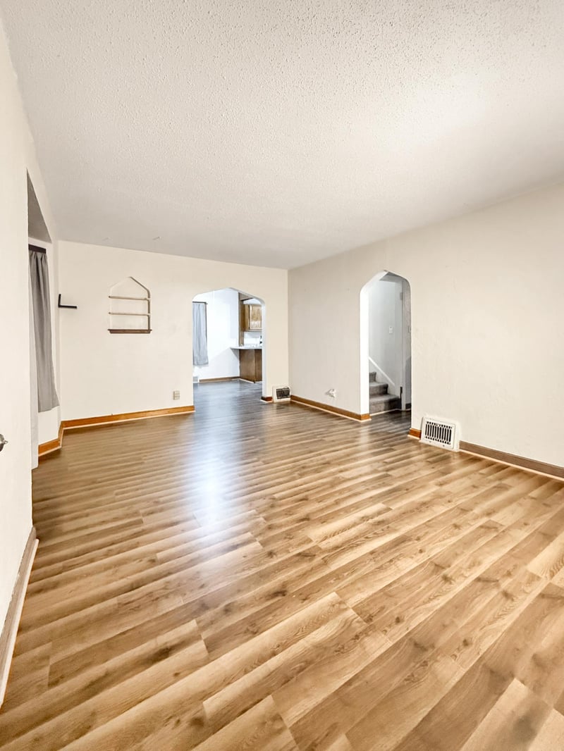 2003 Cottage Ave E, Saint Paul, MN 55119