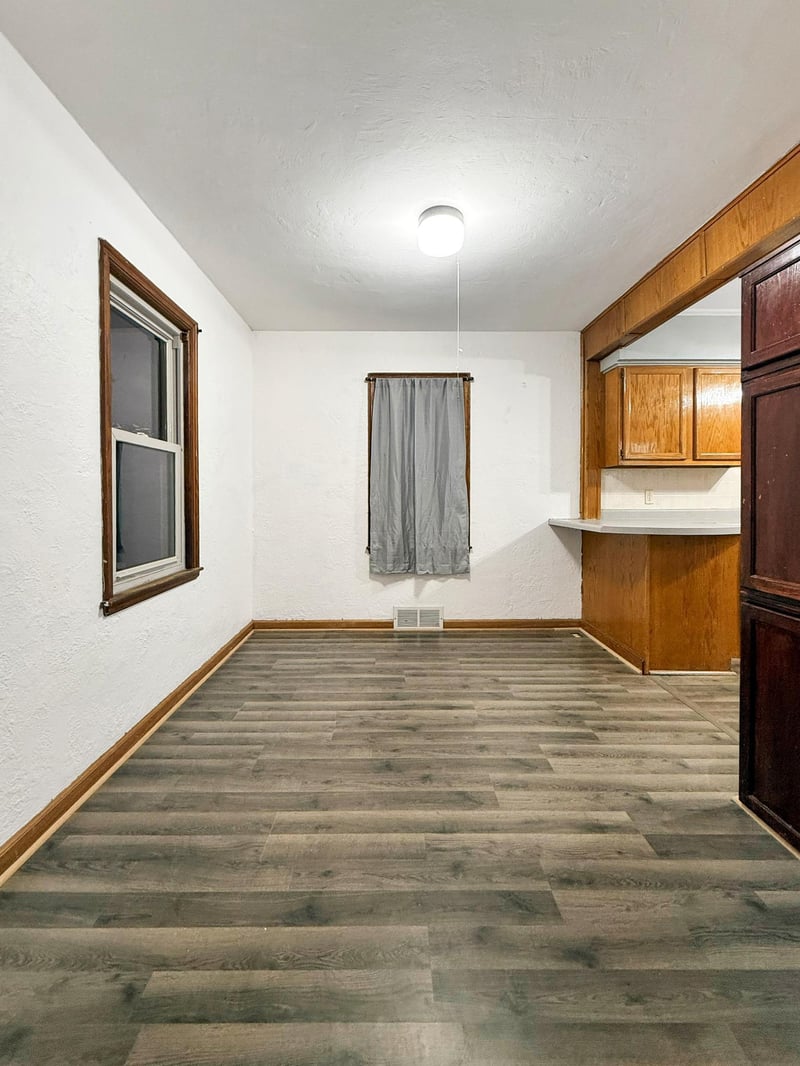 2003 Cottage Ave E, Saint Paul, MN 55119