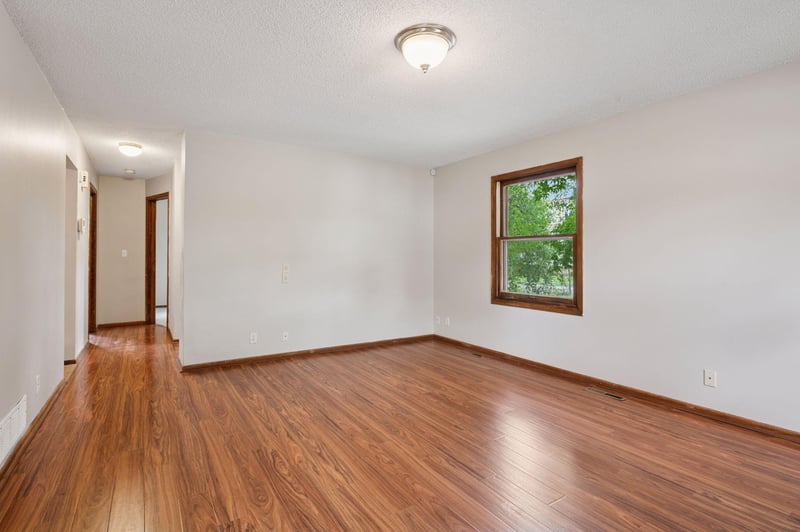 1214 Penn Ave N, Minneapolis, MN 55411