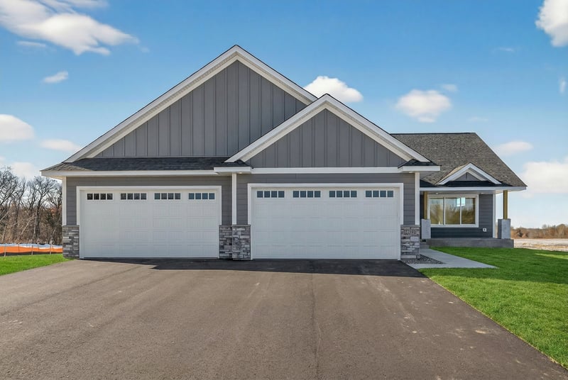 22544 Raven St NW, Oak Grove, MN 55005