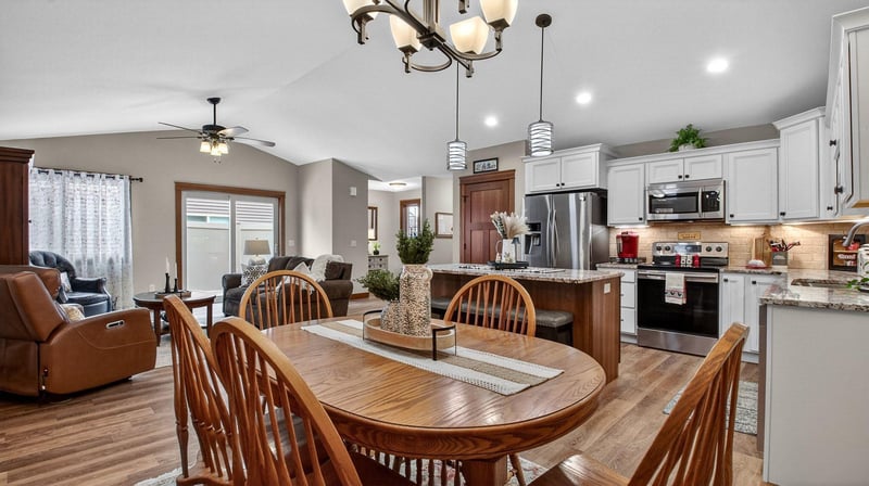 5643 Green Park Dr, Eau Claire, WI 54703