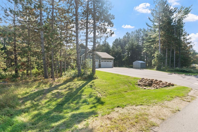 21873 Drake St NW, Oak Grove, MN 55011