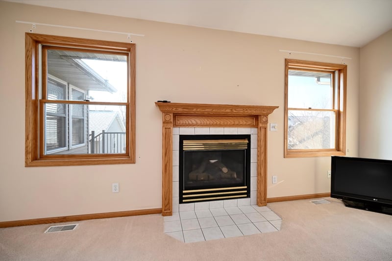 9 Williams St, Lewiston, MN 55952