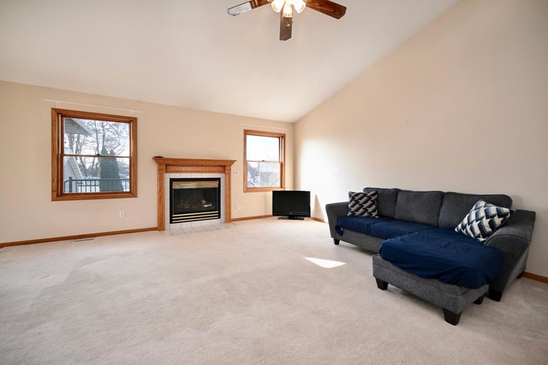 9 Williams St, Lewiston, MN 55952