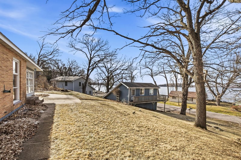 16016 Lake Koronis Rd, Paynesville, MN 56362