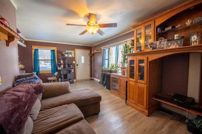 39 Edison Blvd, Silver Bay, MN 55614