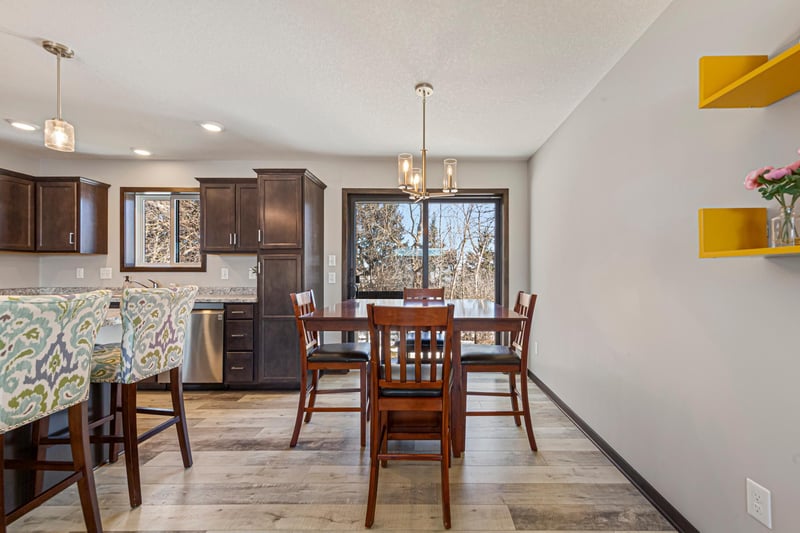 207 Whitetail Ln, Kenyon, MN 55946