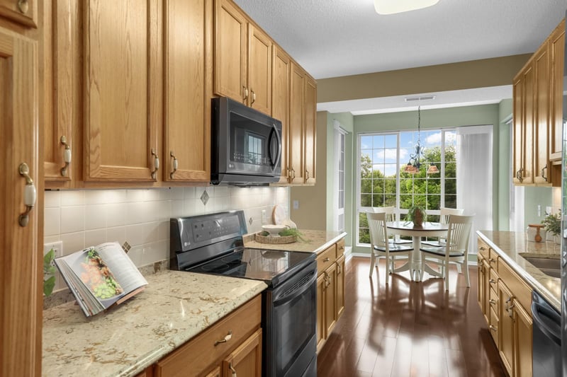 100 Clydesdale Trl #328, Medina, MN 55340