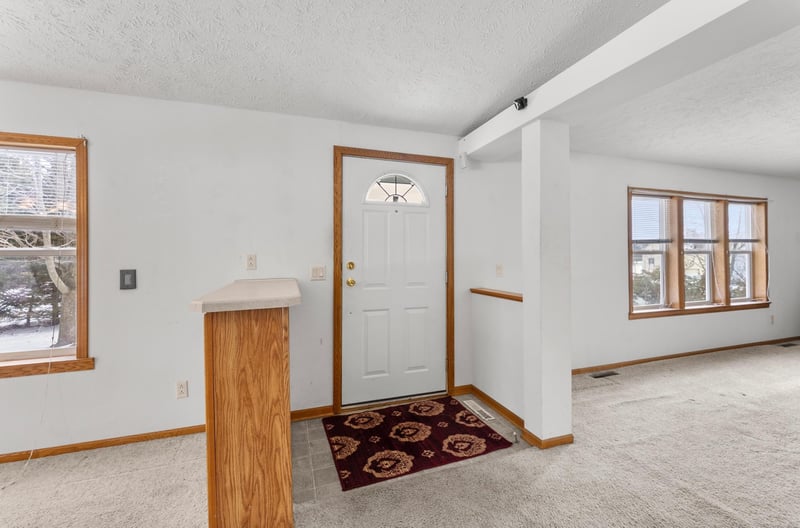 39052 Mica Ave, North Branch, MN 55056