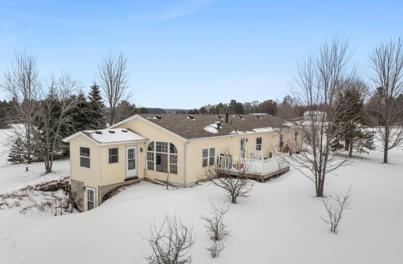 39052 Mica Ave, North Branch, MN 55056