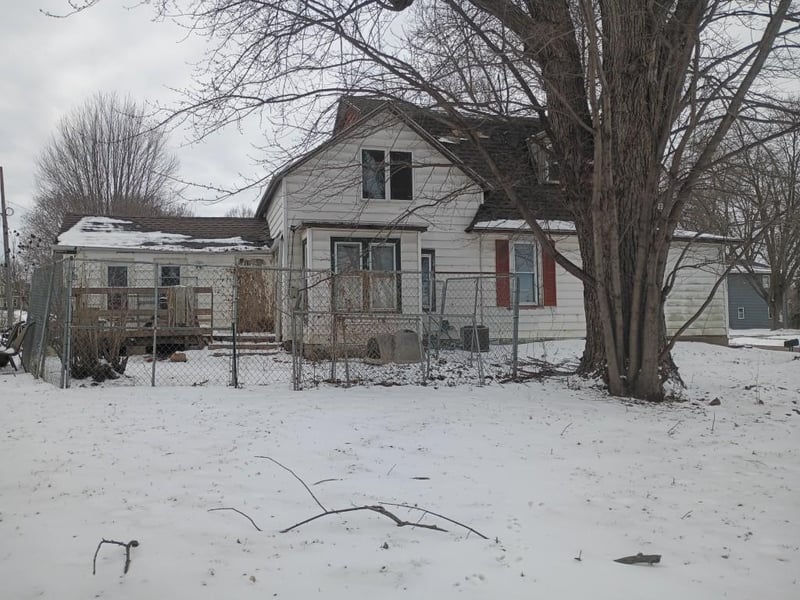1023 South St, Jackson, MN 56143