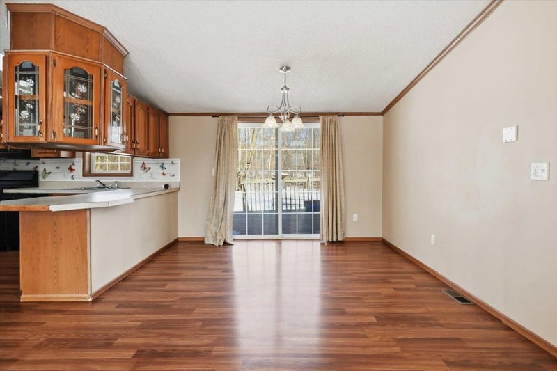 2704 Duck View Cir, Brook Park, MN 55007