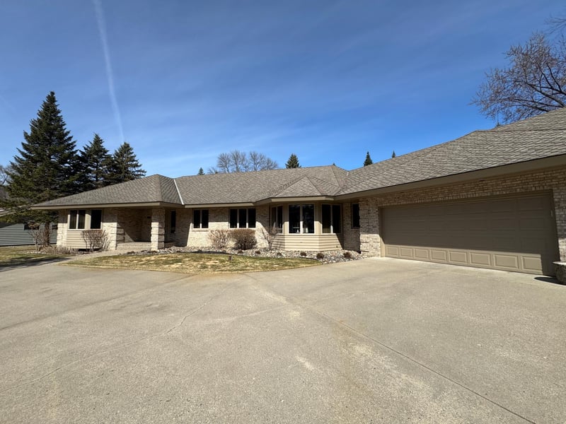 3161 Blackheath Dr, Saint Cloud, MN 56301