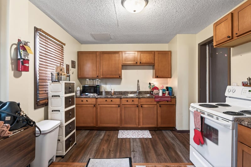 591 Payne Ave, Saint Paul, MN 55130