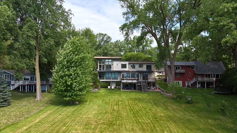 410 Mccarrons Blvd N, Roseville, MN 55113