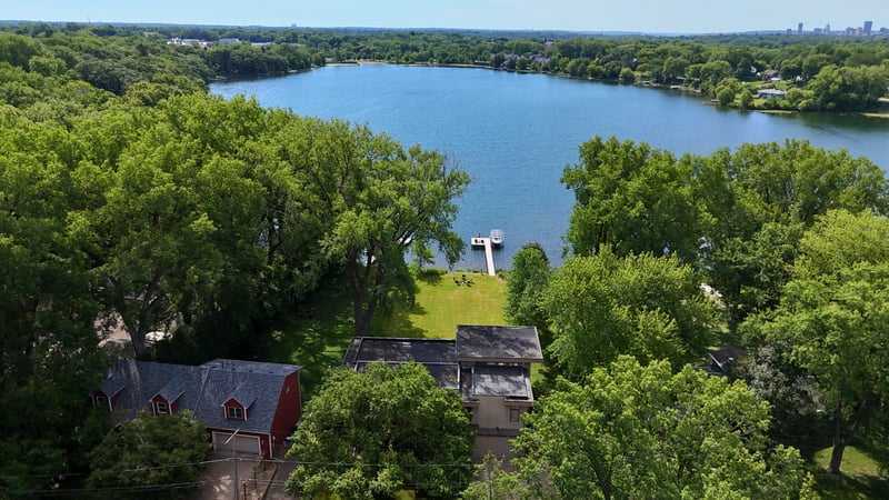 410 Mccarrons Blvd N, Roseville, MN 55113