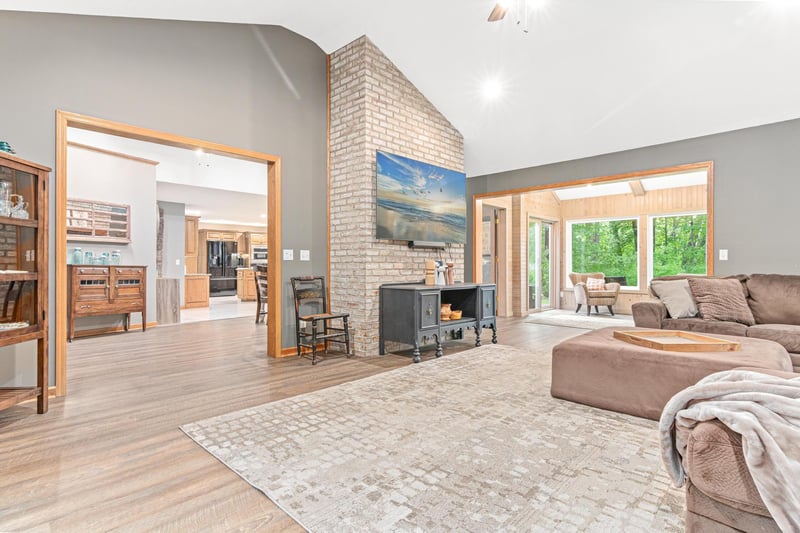 5540 Timber Trl, Maple Plain, MN 55359
