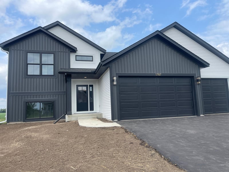 1787 Spruce St, Farmington, MN 55024