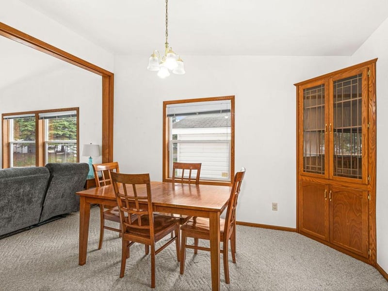 63 S Elder Dr, Duluth, MN 55810