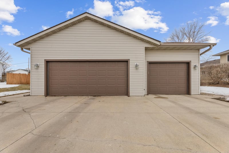 5 6th Ave SE, Elgin, MN 55932