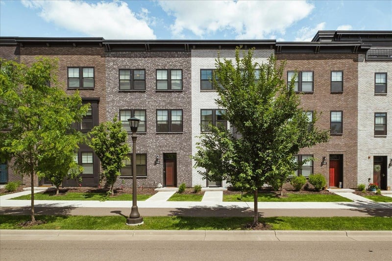 850 Mount Curve Blvd #H, Saint Paul, MN 55116